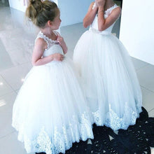 Load image into Gallery viewer, Cute Ball Gown Flower Girls Dresses White Lace Tulle Floor Length Children Birthday Dress Holiday Christmas Wedding Party Gown